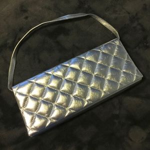 Quilted silver evening clutch with removable strap